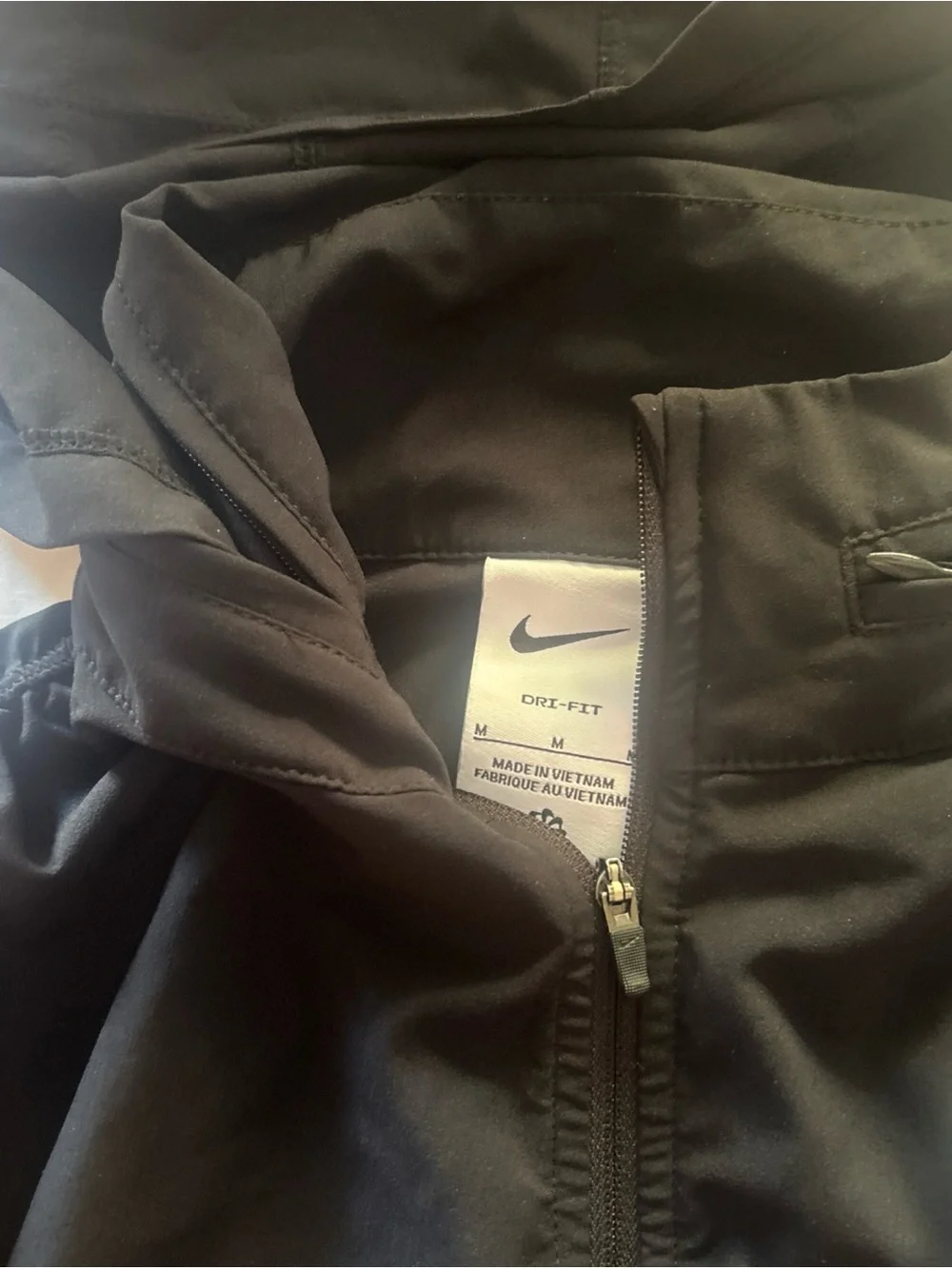NIKE Womens Black Hooded Zip Crop Jacket w/ Ruched Sleeves